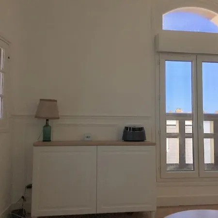 Bel Vue Centre-ville, Face Daire *